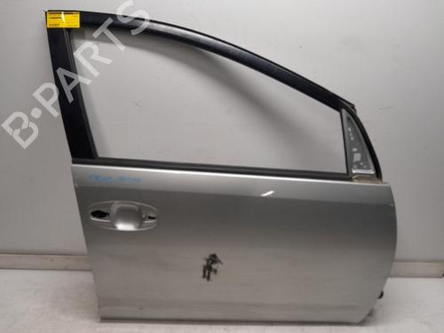 Używane Drzwi przednie prawe TOYOTA PRIUS Liftback (_W2_) 1.5 Hybrid (NHW20_, NHW20R) (112 hp) 30830989