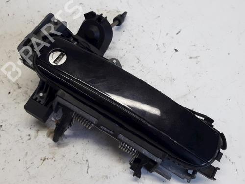 Used Front left exterior door handle Front left exterior door handle 11069511 11069511