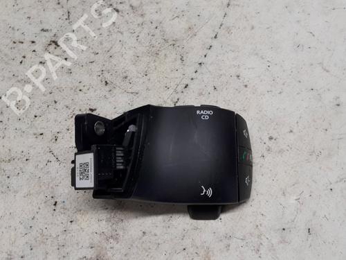 Used Steering wheel controls RENAULT KOLEOS I (HY_) 2.5 (HY0C, HY0N) (171 hp) 13155629