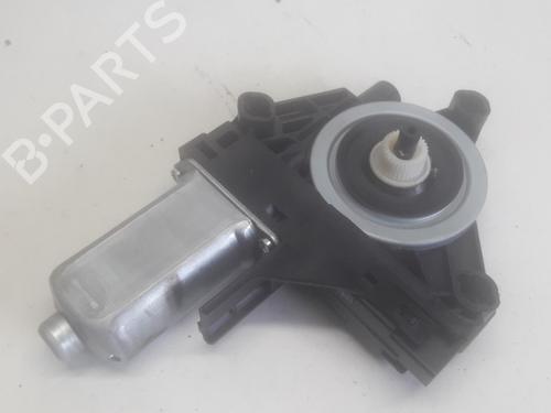 other-volvo-v40-hatchback-525-d2-966269103-wr12717-151119-2012-2013-2014-2015-2016-2017-2018-2019-13154461 main image