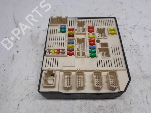 Used Fuse box Fuse box RENAULT MEGANE III Grandtour (KZ0/1) 1.4 TCe (KZ0F, KZ1V) (130 hp) 31601185 31601185