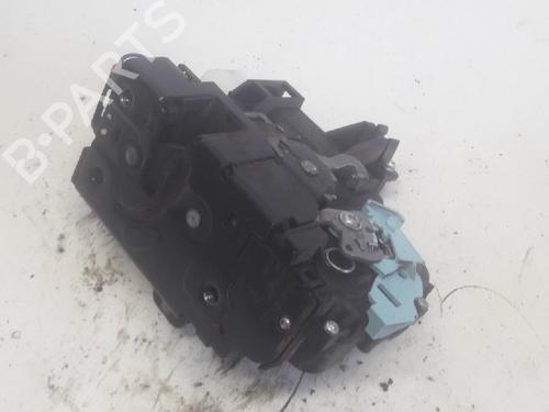 Used Front right lock VW CADDY III Box Body/MPV (2KA, 2KH, 2CA, 2CH) 1.6 TDI (102 hp) 13153878