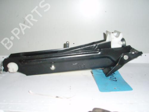 Reservehjul kit Reservehjul kit OPEL CORSA C (X01) 1.7 DI (F08, F68) (65 hp) 11063254 11063254