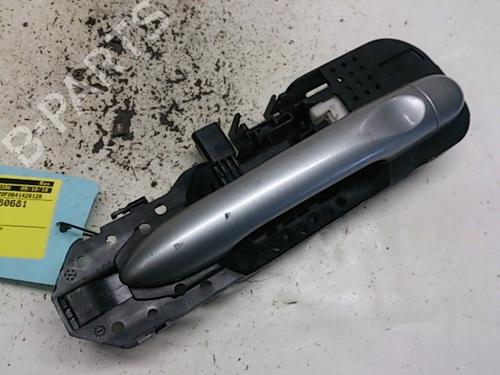 Used Rear right exterior door handle RENAULT MEGANE III Grandtour (KZ0/1) 1.4 TCe (KZ0F, KZ1V) (130 hp) 11068581