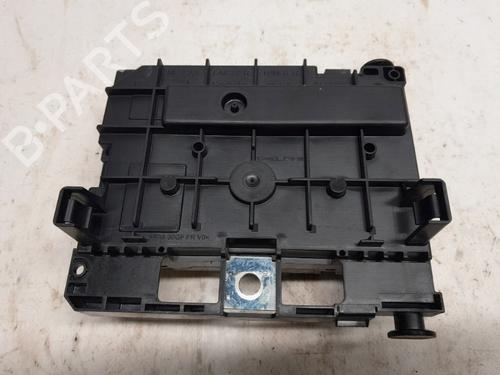 Fuse box PEUGEOT 308 CC (4B_) 2.0 HDi (4BRHRH, 4BRHRJ) | BP32035810E1