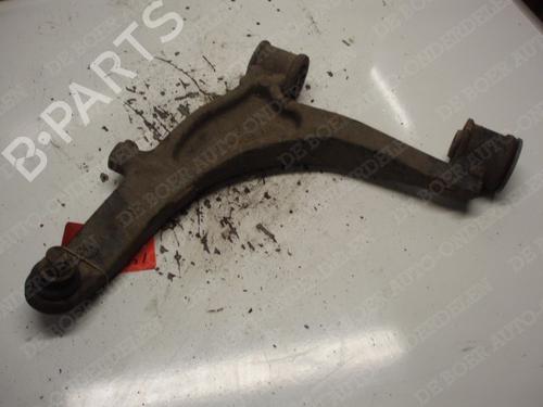 Used Left front suspension arm RENAULT MASTER II Platform/Chassis (ED/HD/UD) 2.5 dCi (101 hp) 11063836