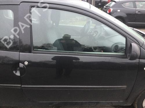 Used Right front door RENAULT TWINGO II (CN0_) 1.2 (CN0D) (58 hp) 21117799