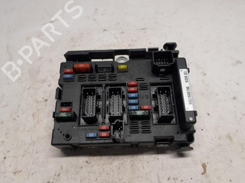 Used Fuse box Fuse box PEUGEOT 206 CC (2D) 1.6 16V (2DNFUF, 2DNFUR) (109 hp) 31601169 31601169