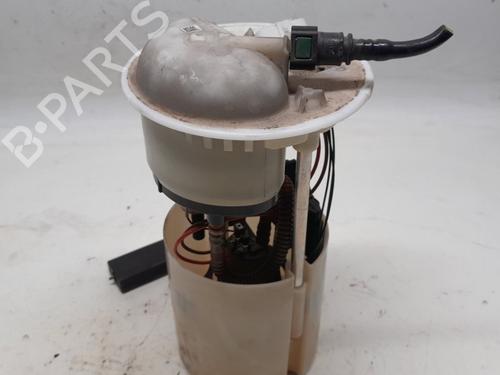 Used Fuel pump Fuel pump 11815582 11815582