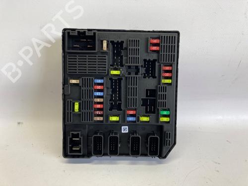Used Fuse box Fuse box 18900428 18900428