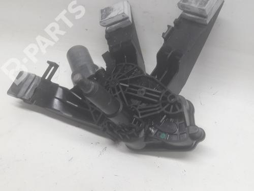 rear-wiper-motor-peugeot-308-ii-lb_-lp_-lw_-lh_-l3_-20-gt-bluehdi-180-9677680580-0390208008-2013-2014-2015-2016-2017-2018-2019-2020-2021-11135953 main image