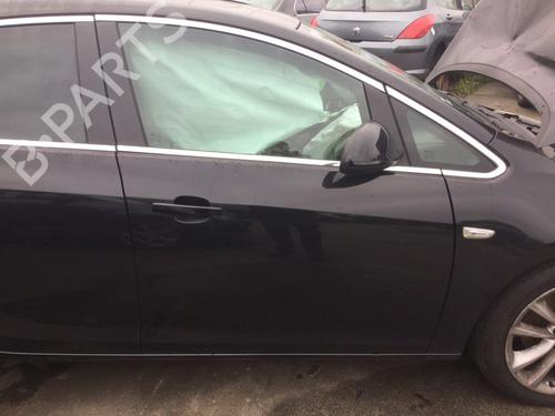 Used Right front door OPEL ASTRA J (P10) 1.6 Turbo (68) (180 hp) 30831009