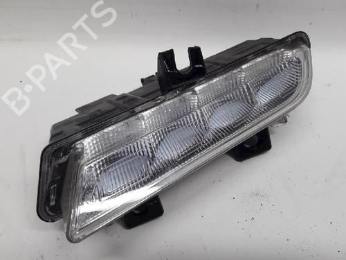 Used Left daytime light Left daytime light 11072332 11072332