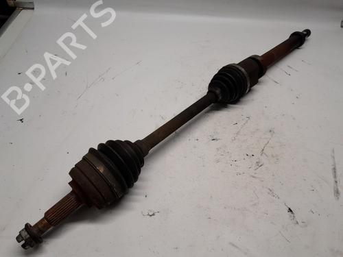 Used Right front driveshaft Right front driveshaft RENAULT MEGANE III Grandtour (KZ0/1) 1.2 TCe (KZ2B, KZ11) (116 hp) 19726804 19726804