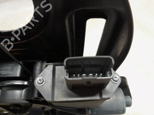 Elevador vidro trás esquerdo RENAULT MEGANE CC (EZ0/1_) 1.5 dCi (EZ09, EZ1G, EZ0D, EZ14) | BP30264234C24