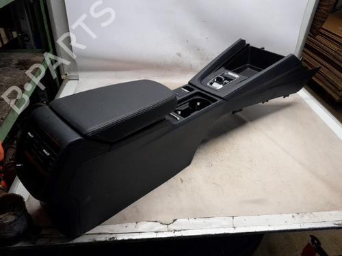 Used Middle console SKODA OCTAVIA IV Combi (NX5, PV5) 2.0 TDi (116 hp) 31601101