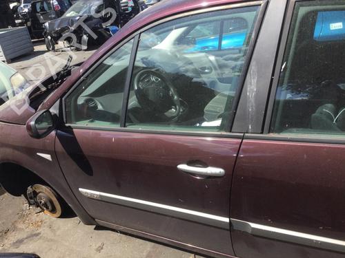 Used Left front door RENAULT SCÉNIC II (JM0/1_) 2.0 (JM05, JM0U, JM1N, JM1U, JM2V) (135 hp) 28615249