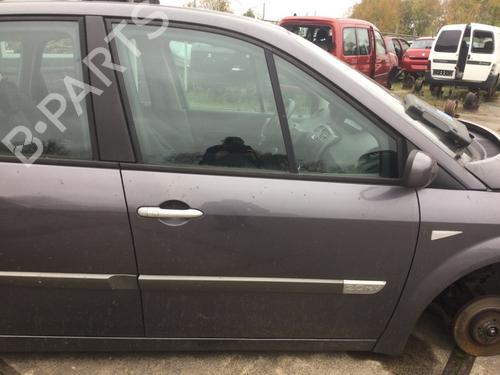 Used Right front door RENAULT SCÉNIC II (JM0/1_) 2.0 (JM05, JM0U, JM1N, JM1U, JM2V) (135 hp) 21071587