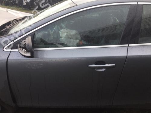 Used Left front door VOLVO V40 Hatchback (525) D2 (120 hp) 30399098
