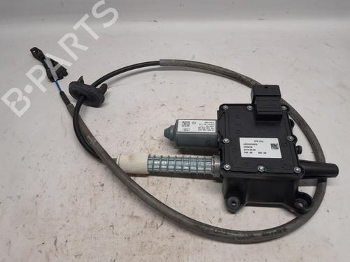 Used Electric handbrake PEUGEOT 3008 I MPV (0U_) 1.2 (131 hp) 31601162