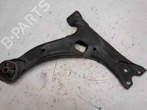 Used Left front suspension arm TOYOTA COROLLA Verso (ZER_, ZZE12_, R1_) 1.8 (ZNR11_, ZNR11R) (129 hp) 18900466