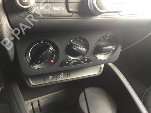 Used Climate control AUDI A1 Sportback (8XA, 8XF) 1.4 TFSI (140 hp) 30554139
