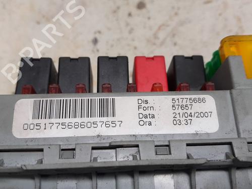 Fuse box FIAT BRAVO II (198_) 1.4 (198AXA1B) | BP13721294E1 