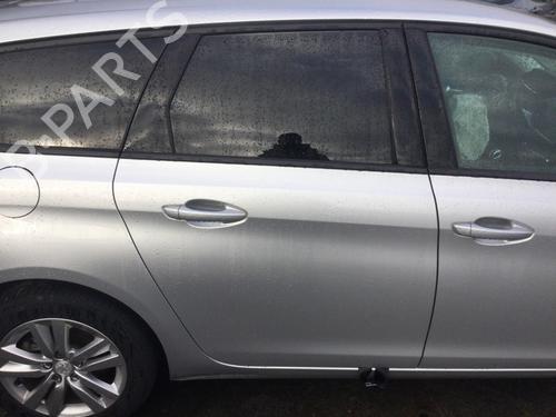 Porta posteriore destra PEUGEOT 308 SW II (LC_, LJ_, LR_, LX_, L4_) 1.6 HDi / BlueHDi 115 (LCBHXM, LCBHXT) (115 hp) 32036004