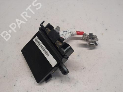 Used Fuse box Fuse box 18900324 18900324