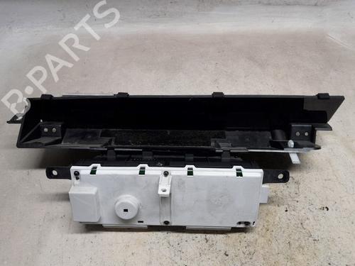 Używane Monitor / Wyświetlacz TOYOTA PRIUS Liftback (_W2_) 1.5 Hybrid (NHW20_, NHW20R) (112 hp) 30830872