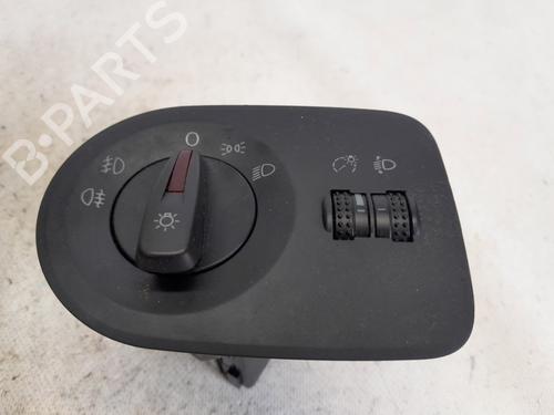 Used Headlight switch SEAT IBIZA IV SC (6J1, 6P5) 1.6 (105 hp) 29633619
