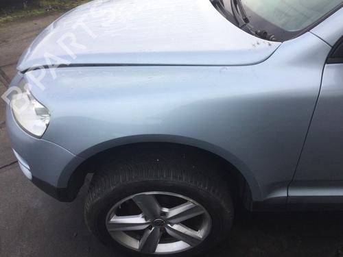 Forskærm venstre VW TOUAREG (7LA, 7L6, 7L7) 3.2 V6 (220 hp) 32174570