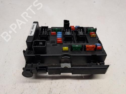 fuse-box-peugeot-307-cc-3b-2003-2004-2005-2006-2007-2008-2009-32714298 main image