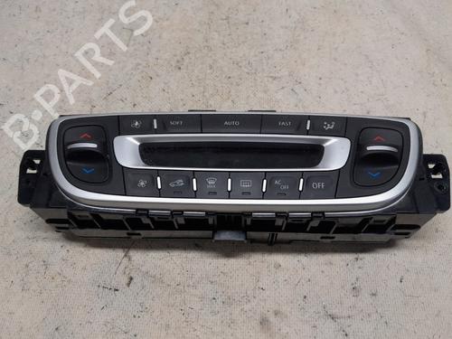 Used Climate control RENAULT MEGANE III Grandtour (KZ0/1) 1.5 dCi (KZ09, KZ0D, KZ1G, KZ29, KZ14, KZ1W, KZ10, KZ1F,... (110 hp) 30160044