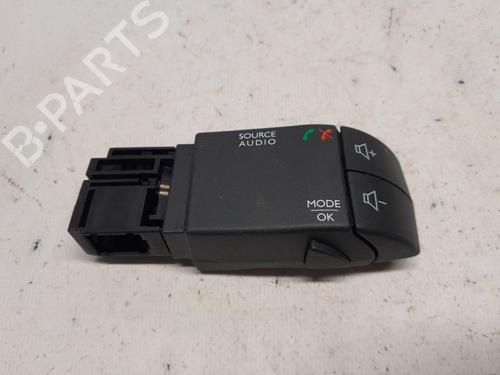 Used Steering wheel controls Steering wheel controls RENAULT TWINGO III (BCM_, BCA_) 1.0 SCe 70 (71 hp) 34042263 34042263