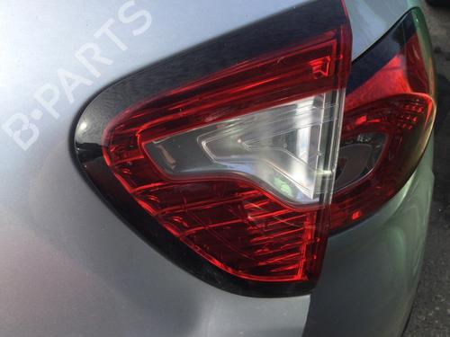 Used Right taillight Right taillight 15599085 15599085
