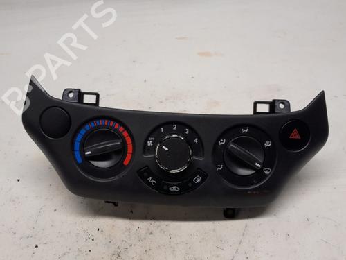 Used Climate control Climate control 12054133 12054133