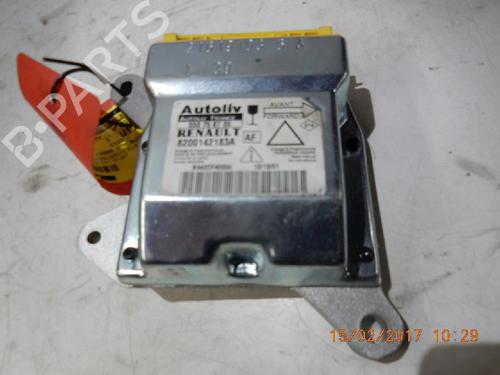 Used ECU airbags RENAULT LAGUNA II Grandtour (KG0/1_) 1.9 dCi (KG0E, KG0R) (100 hp) 11065926