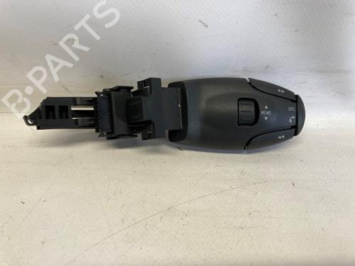Used Steering wheel controls PEUGEOT 307 Break (3E) 1.6 16V (109 hp) 19177649