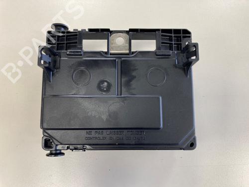 Fuse box CITROËN C5 II (RC_) 2.0 16V (RCRFJB, RCRFJC) | BP33057498E1 - Image 2