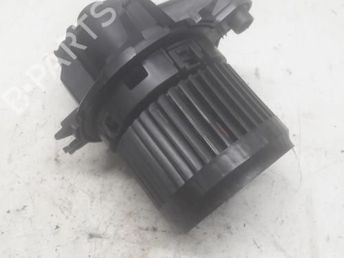 Used Heater blower motor Heater blower motor RENAULT CLIO IV (BH_) 0.9 TCe 90 (BHNF, BHMA, BHMH, BHJK, BHJR) (90 hp) 11136555 11136555