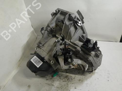 Gearbox DACIA SANDERO II TCe 90 (B8M1, B8MA, B8AC) | BP24458852M3 