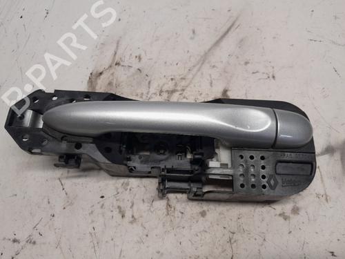 Used Rear left exterior door handle RENAULT MEGANE III Grandtour (KZ0/1) 1.5 dCi (KZ09, KZ0D, KZ1G, KZ29, KZ14, KZ1W, KZ10, KZ1F,... (110 hp) 23412253