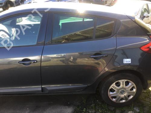 left-rear-door-renault-megane-iii-hatchback-bz01_-b3_-2008-26488488 main image