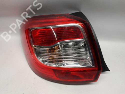 Achterlicht links DACIA SANDERO II TCe 90 (B8M1, B8MA, B8AC) (90 hp) 33185113