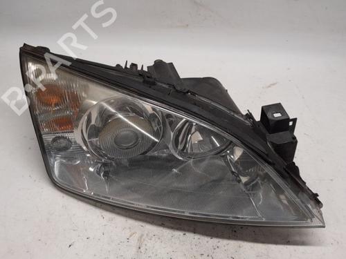 Used Right headlight FORD MONDEO III Saloon (B4Y) 2.0 16V (146 hp) 18847591