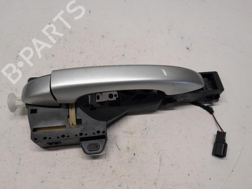 Used Rear right exterior door handle RENAULT MEGANE IV Grandtour (K9A/M/N_) 1.5 Blue dCi 115 (K9A6) (116 hp) 18852034