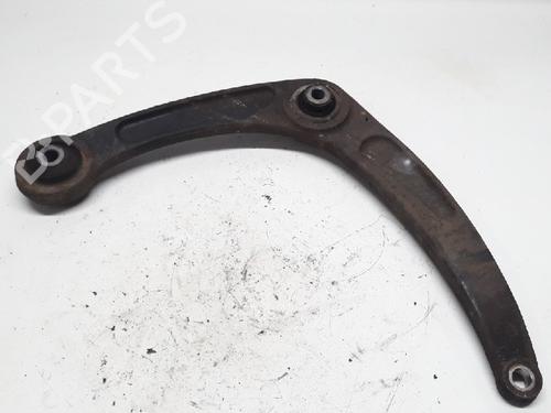 Used Right front suspension arm Right front suspension arm 11071610 11071610