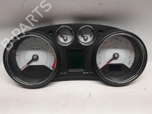 Used Instrument cluster Instrument cluster 32098295 32098295