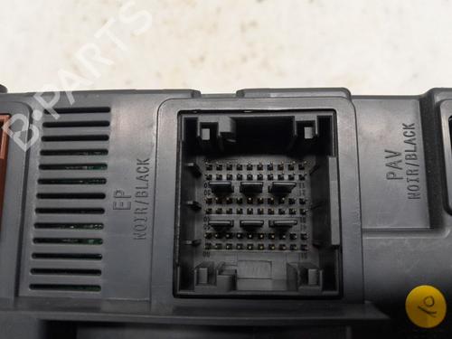 Fuse box PEUGEOT 208 I (CA_, CC_) 1.2 VTI 82 | BP20484551E1 
